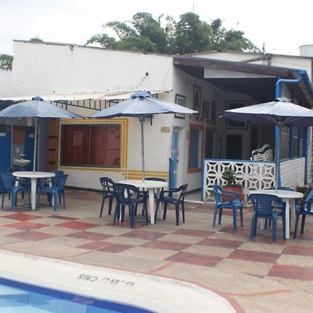 Villa Katherine Melgar Luaran gambar