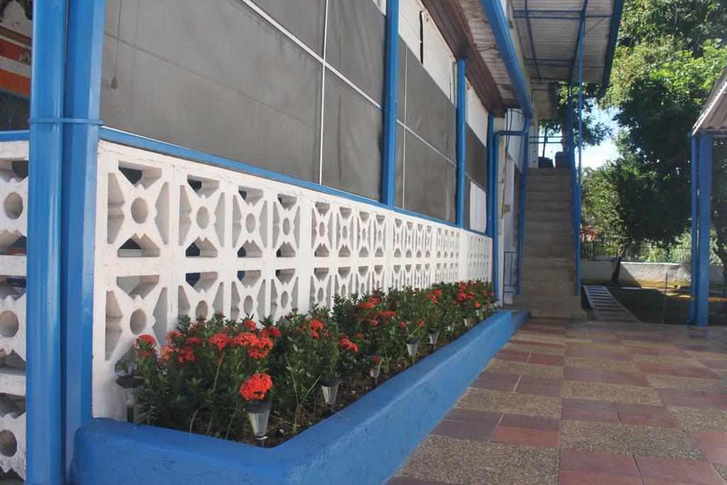 Villa Katherine Melgar Luaran gambar