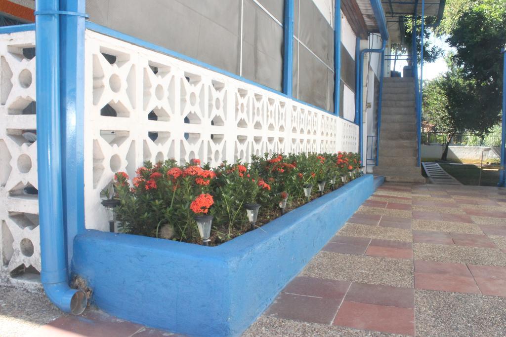 Villa Katherine Melgar Luaran gambar